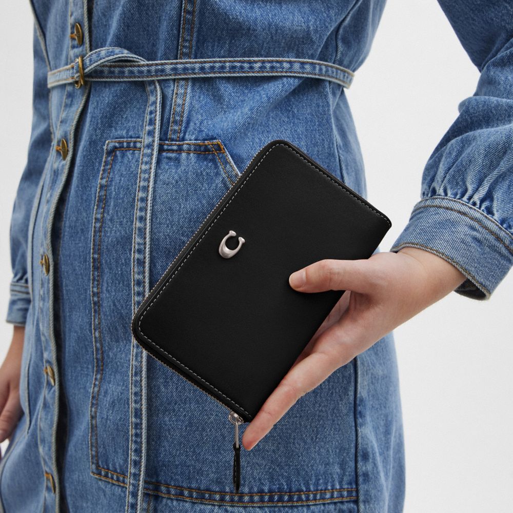 Coach Essential Medium Zip Around Wallet Kadın Büyük Cüzdan Gümüş Siyah | 23501RALZ